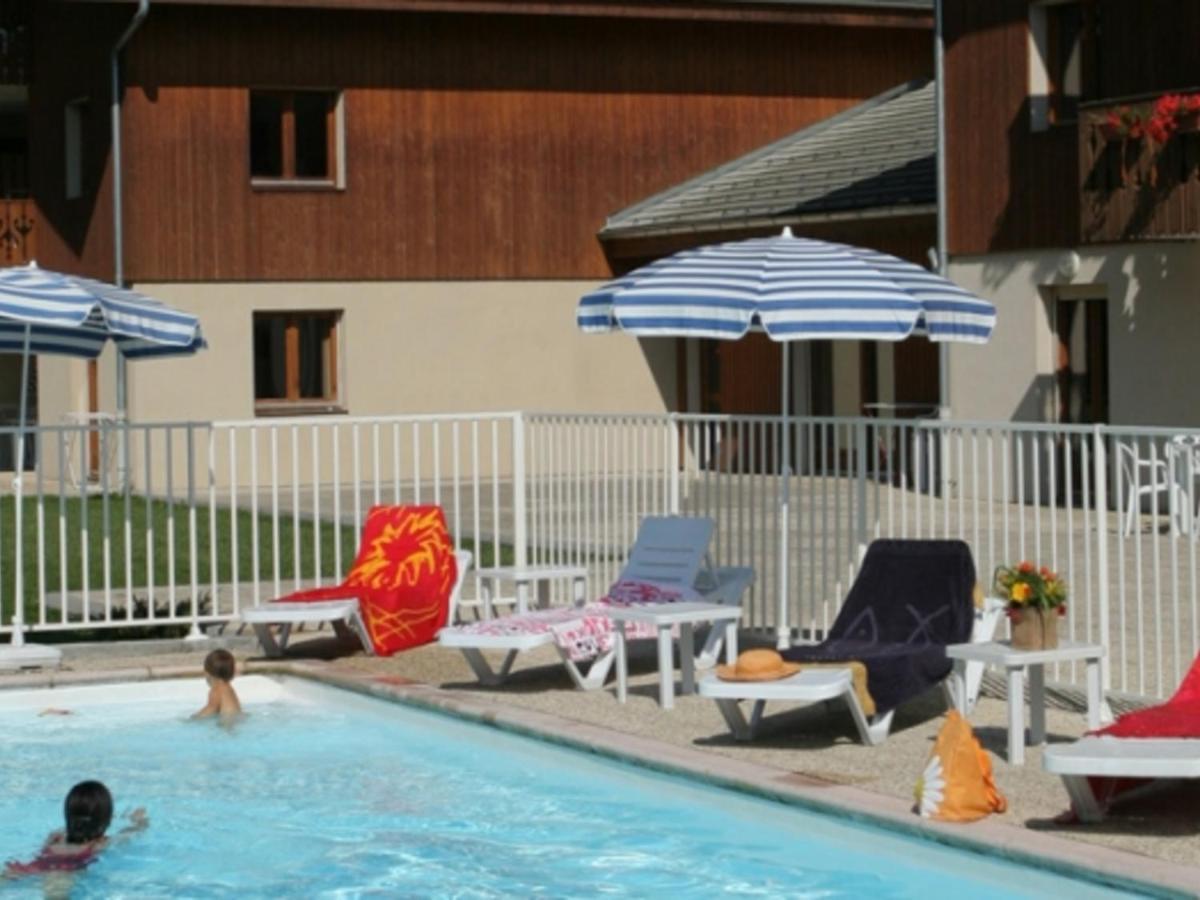 Appartement Confortable Avec Piscines, Terrasse Et Parking A Samoens - Fr-1-629-100 Zewnętrze zdjęcie