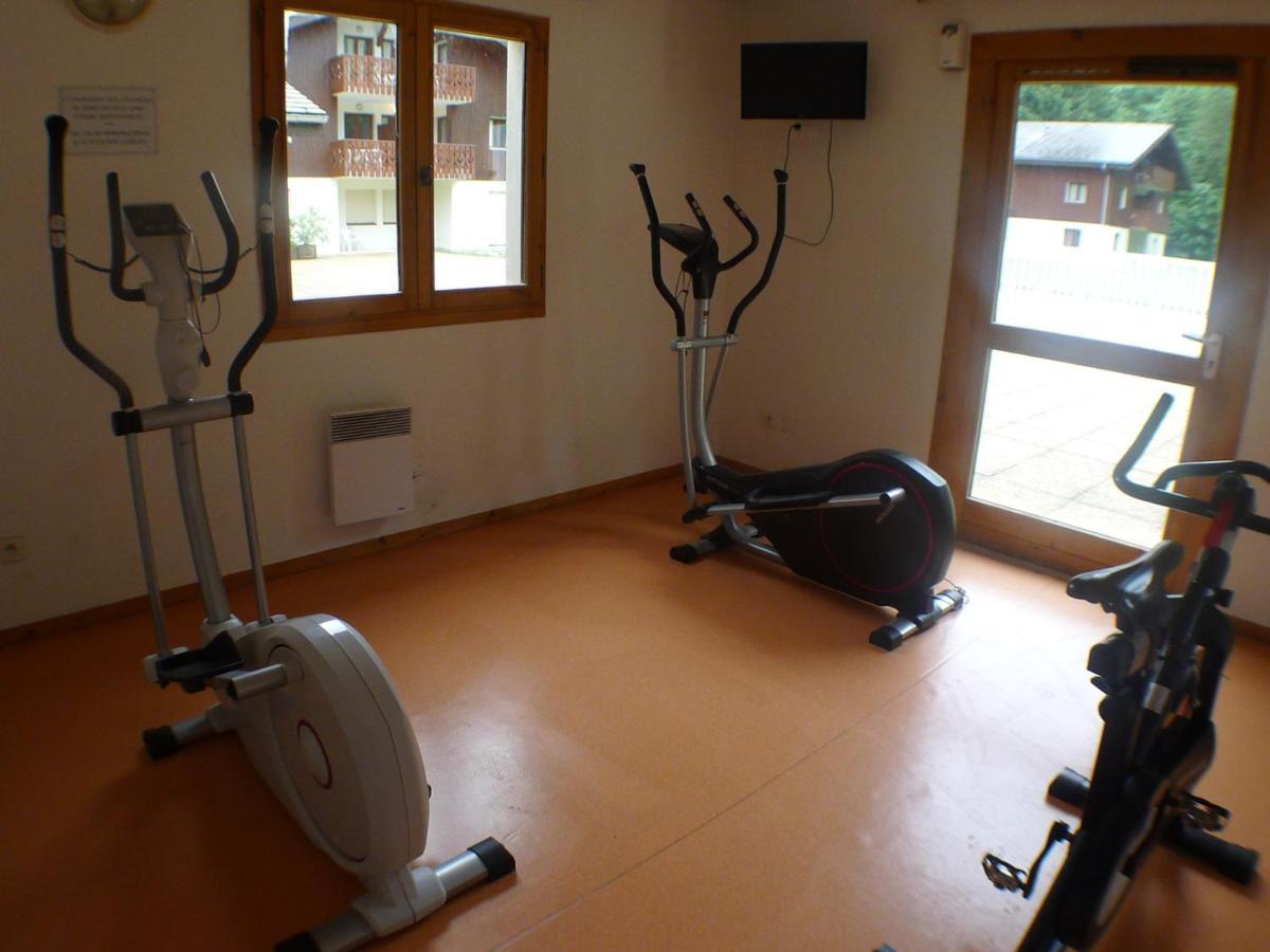 Appartement Confortable Avec Piscines, Terrasse Et Parking A Samoens - Fr-1-629-100 Zewnętrze zdjęcie