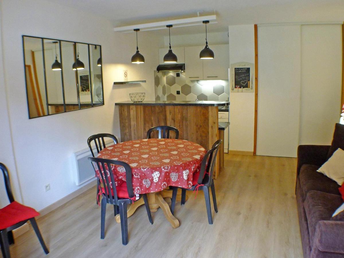 Appartement Confortable Avec Piscines, Terrasse Et Parking A Samoens - Fr-1-629-100 Zewnętrze zdjęcie
